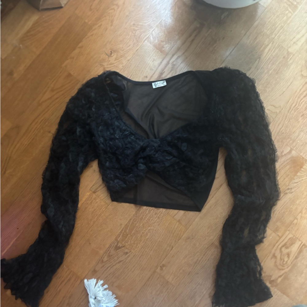 Free People Lace longsleeve crop top